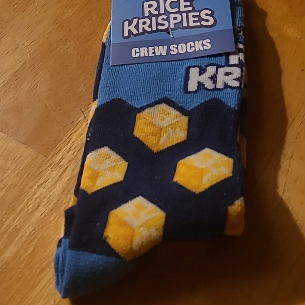 NWT Rice Krispy themed socks 4 oar Size 9-13 - Picture 5 of 6